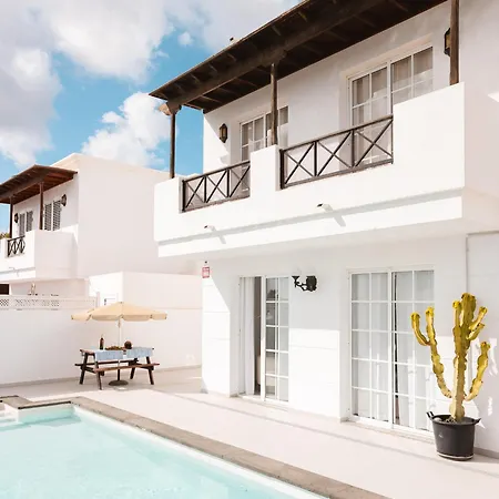 Villa Fariones Tías