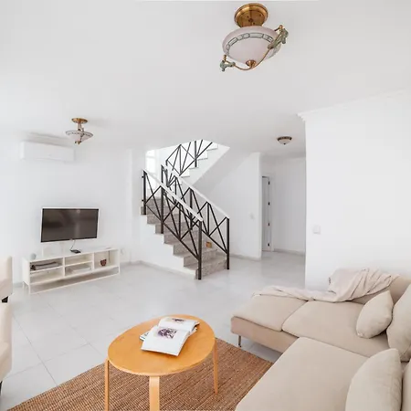 Villa Fariones Tías