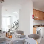Fariones Villa Tias